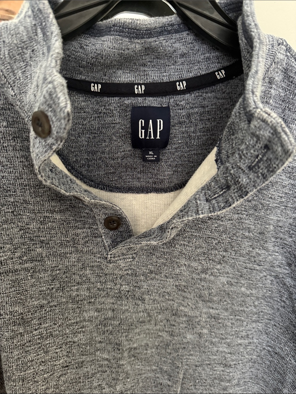 GAP Men’s Heathered Navy Zip-Up Sweater